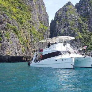 Learn to scuba dive in Phuket SSI Scuba diver course
